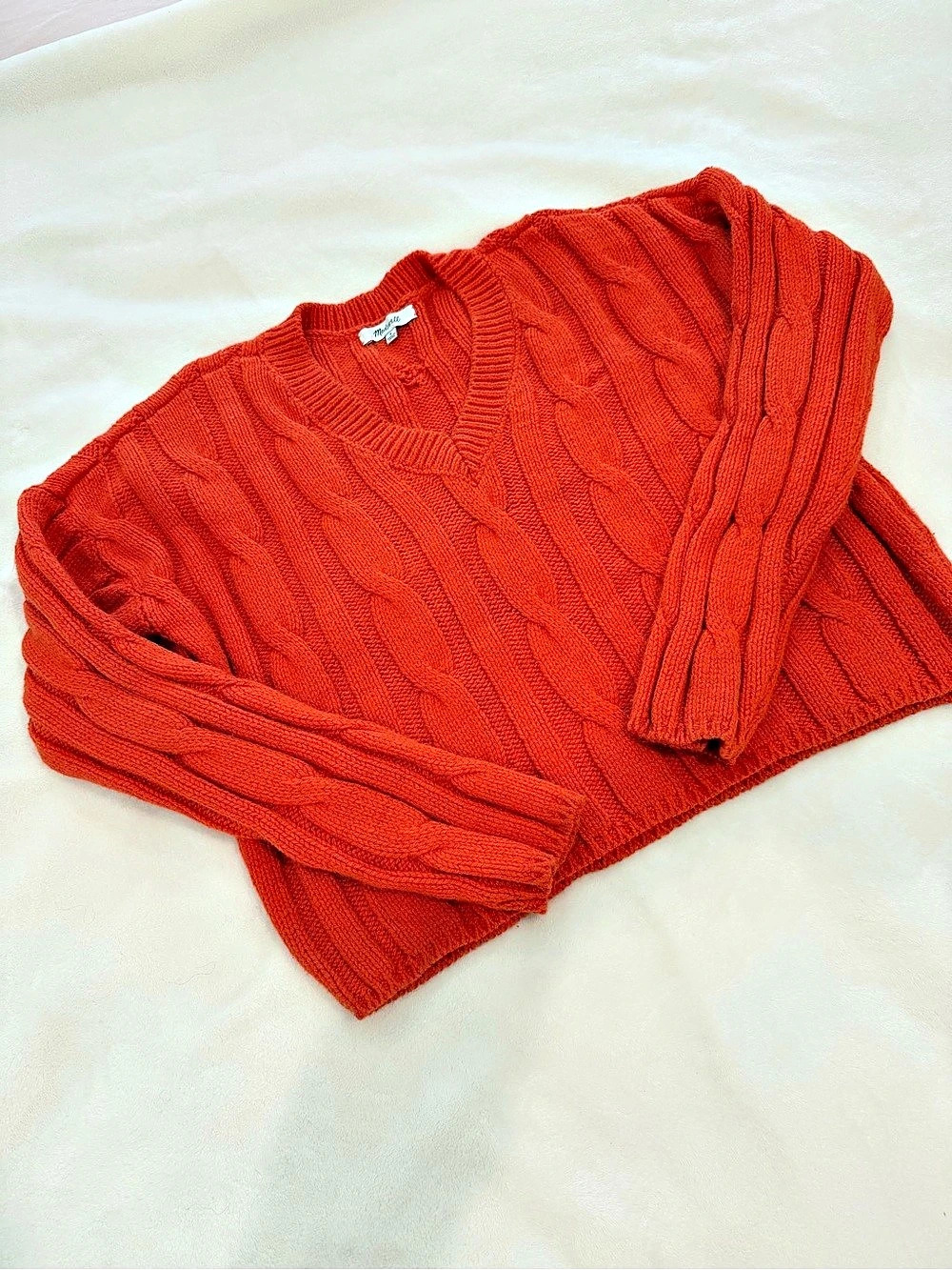 Madewell Cable-Knit V-Neck Crop Sweater Orange Small. Worn and washed just once.